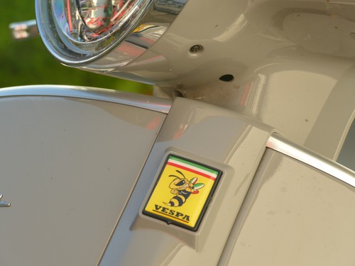 Adesivo cascata emblema - , vespa